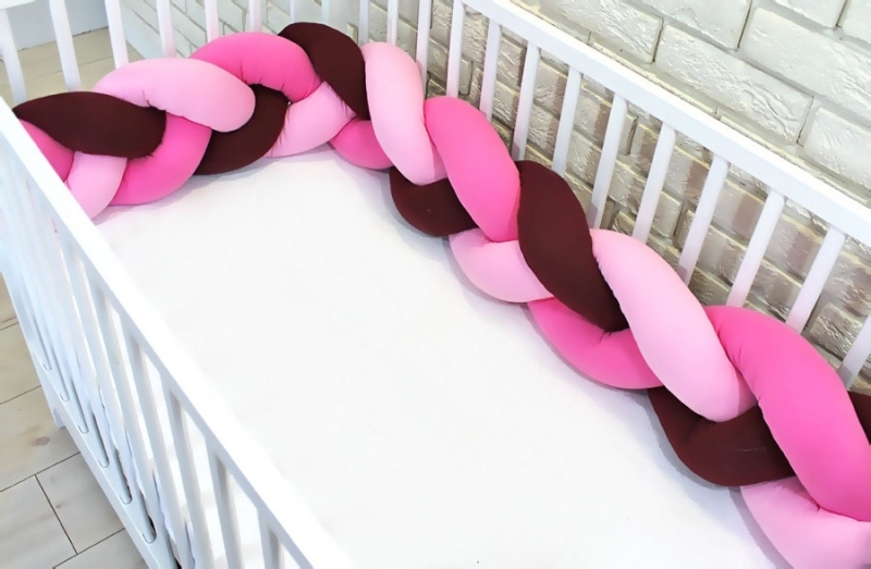 Baby Nellys Mantinel pletený cop - růžová, černá