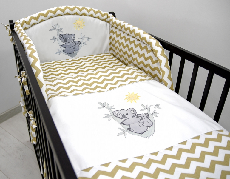 Darland Mantinel s povlečením a výšivkou Koala - Zig zag béžový, 135x100
